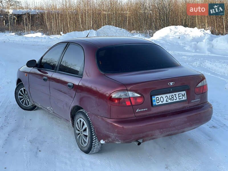 Седан Daewoo Lanos 2002 в Кременце