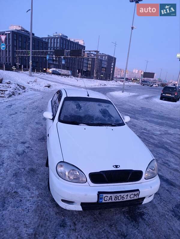 Седан Daewoo Lanos 2004 в Києві