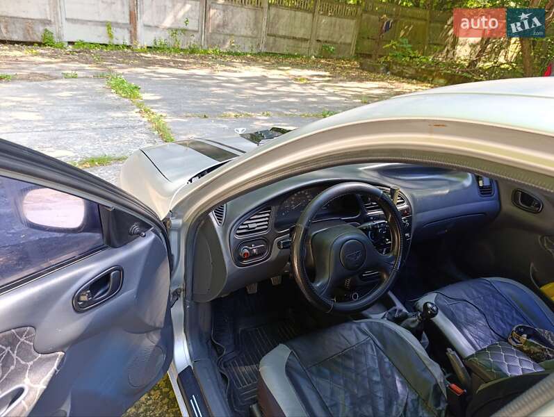 Седан Daewoo Lanos 2003 в Дунаївцях
