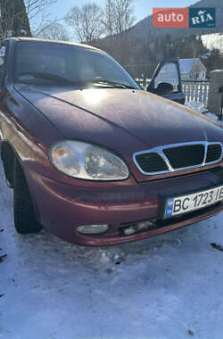 Седан Daewoo Lanos 2001 в Львові