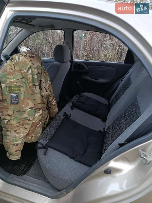 Седан Daewoo Lanos 2008 в Беляевке