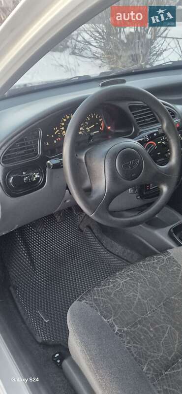 Седан Daewoo Lanos 2008 в Краснограде