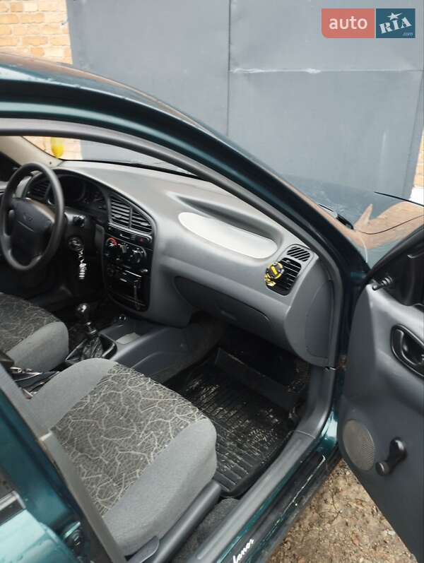 Седан Daewoo Lanos 2004 в Липовой Долине