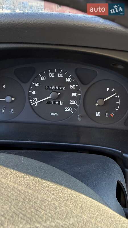 Седан Daewoo Lanos 2006 в Киеве