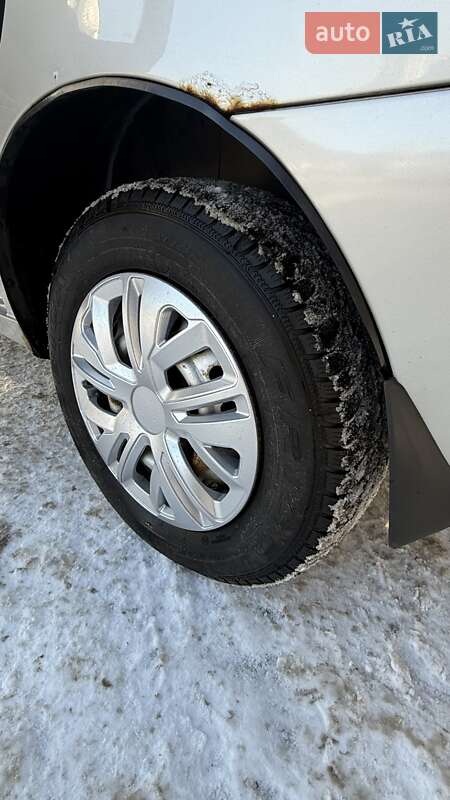 Седан Daewoo Lanos 2006 в Киеве