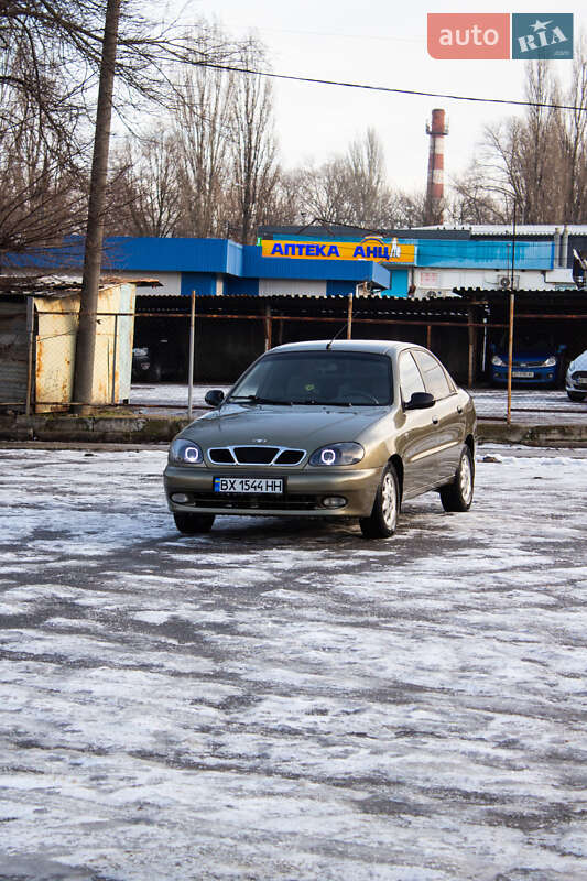 2005 Daewoo Lanos, VIN Y6DTF69YD5W245403:plate — фото 1 (autoria)