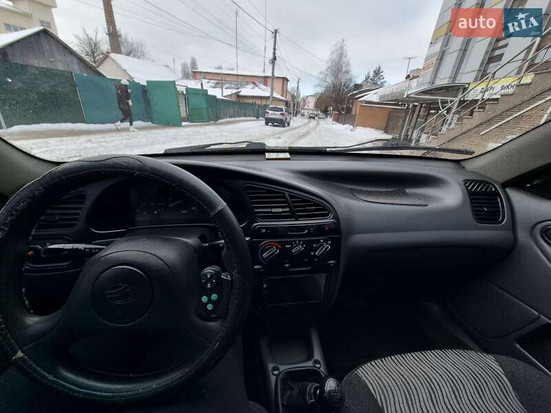 Седан Daewoo Lanos 2012 в Василькові
