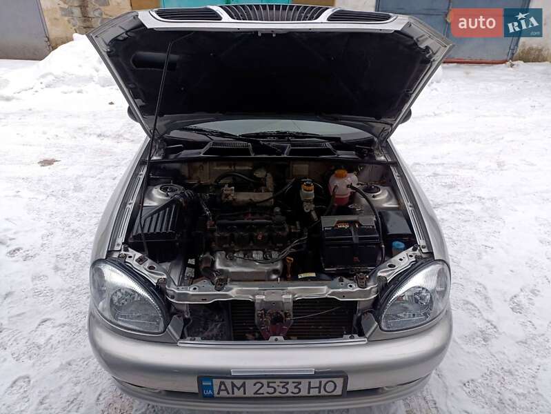 Седан Daewoo Lanos 2004 в Житомирі