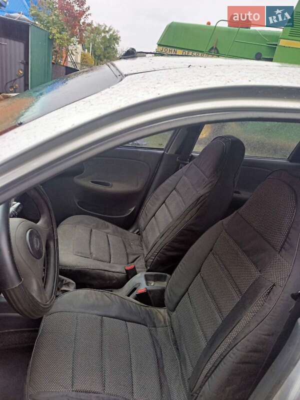 Седан Daewoo Lanos 2006 в Киеве