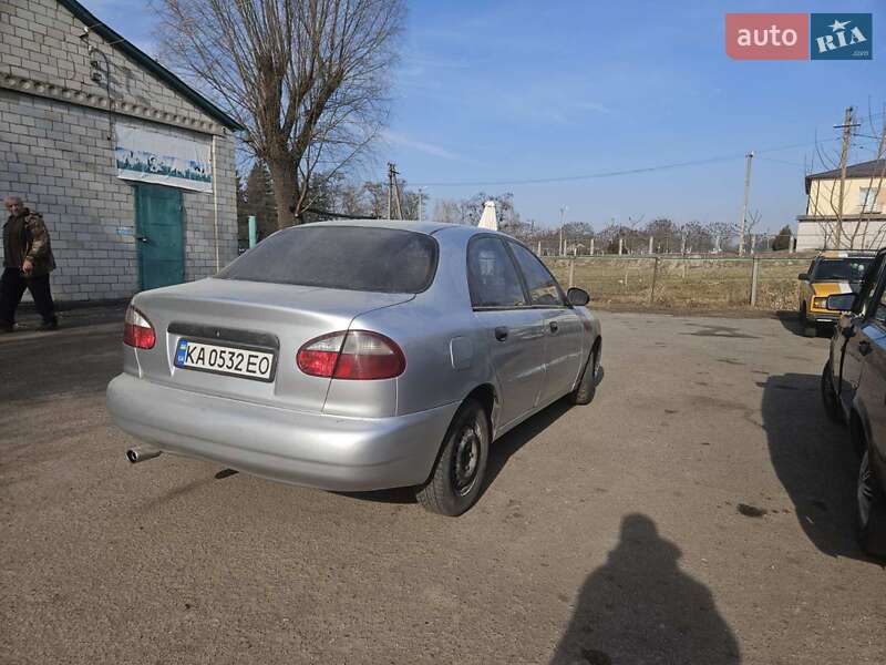 Седан Daewoo Lanos 2006 в Киеве