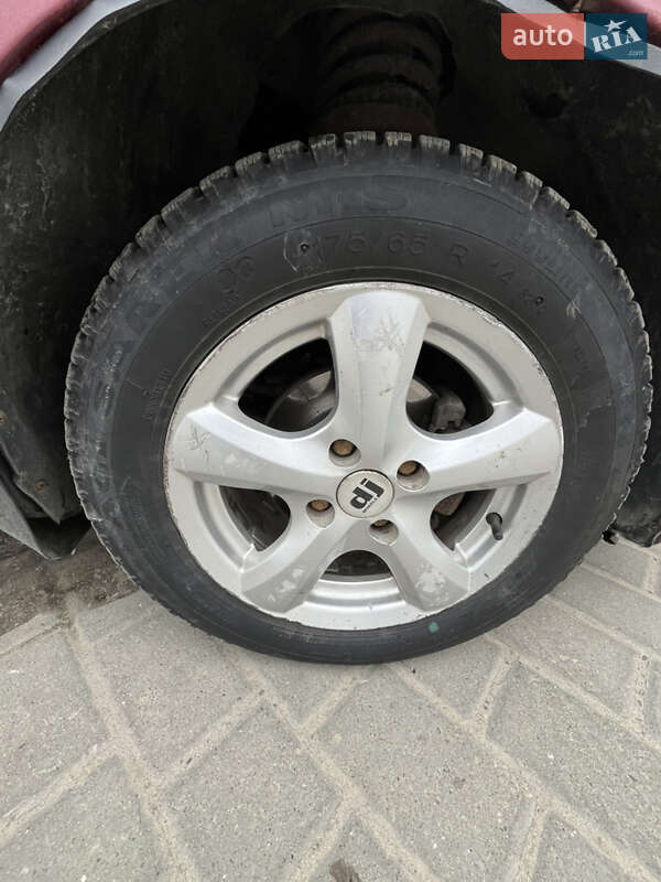 Седан Daewoo Lanos 2006 в Львове