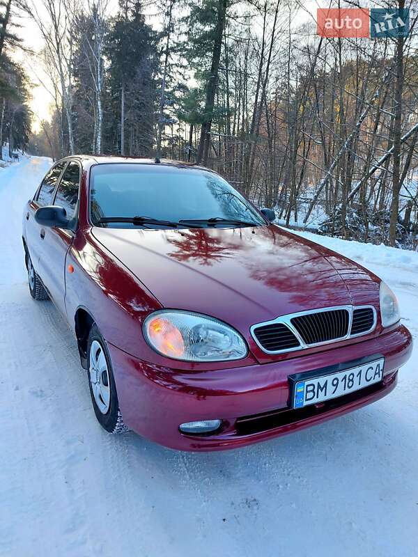 Седан Daewoo Lanos 2009 в Тростянці
