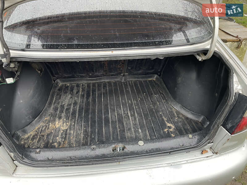 Седан Daewoo Lanos 2004 в Мукачево