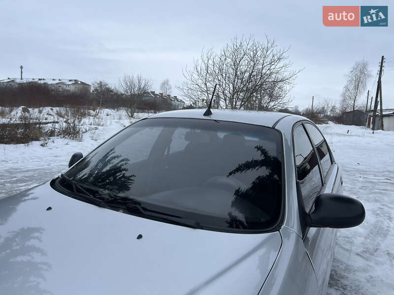 Седан Daewoo Lanos 2003 в Изяславе