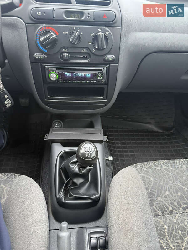 Седан Daewoo Lanos 2008 в Киеве