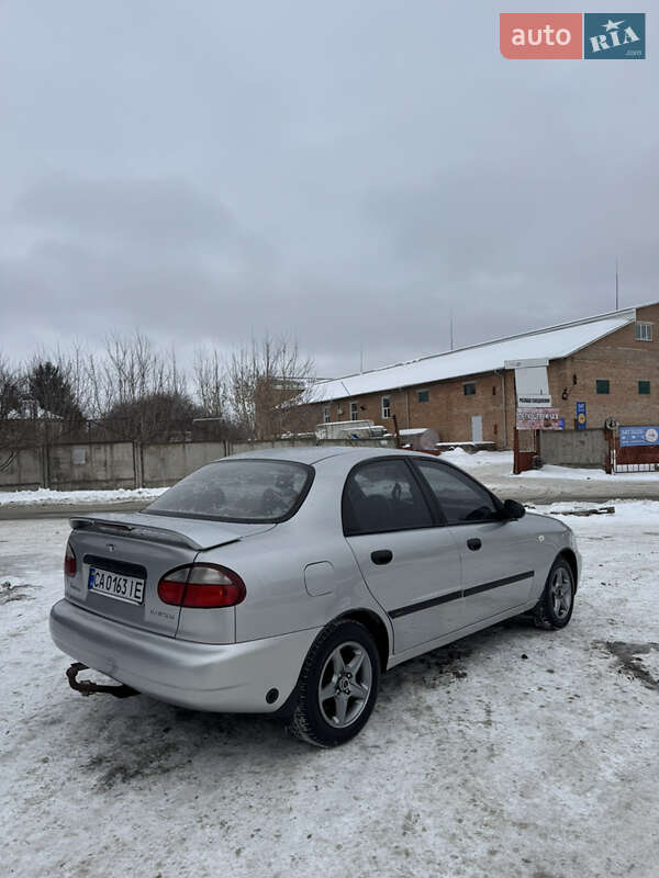 Седан Daewoo Lanos 2003 в Умані