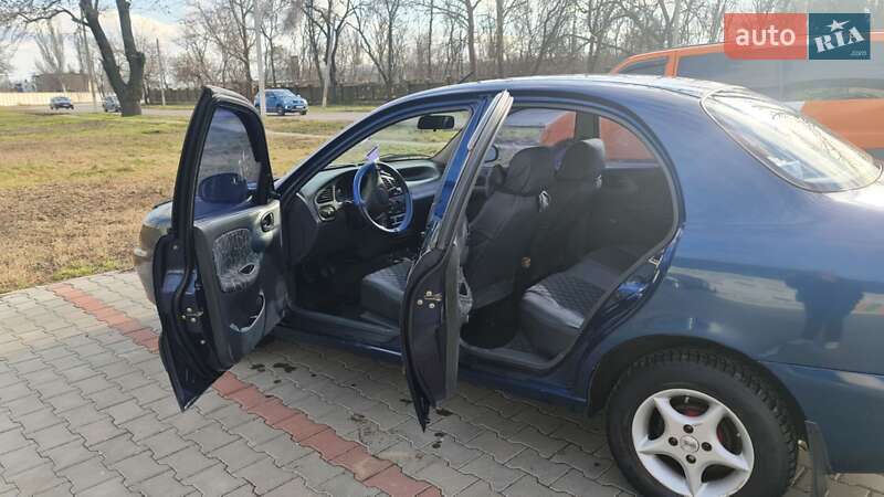 Седан Daewoo Lanos 2003 в Измаиле