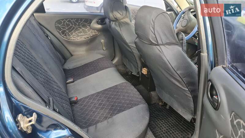 Седан Daewoo Lanos 2003 в Измаиле