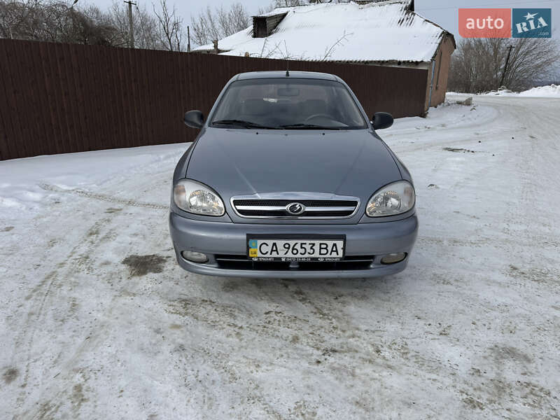 Седан Daewoo Lanos 2009 в Городищеві