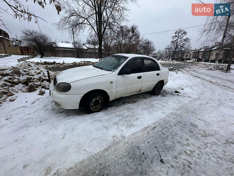 Седан Daewoo Lanos 2002 в Харкові