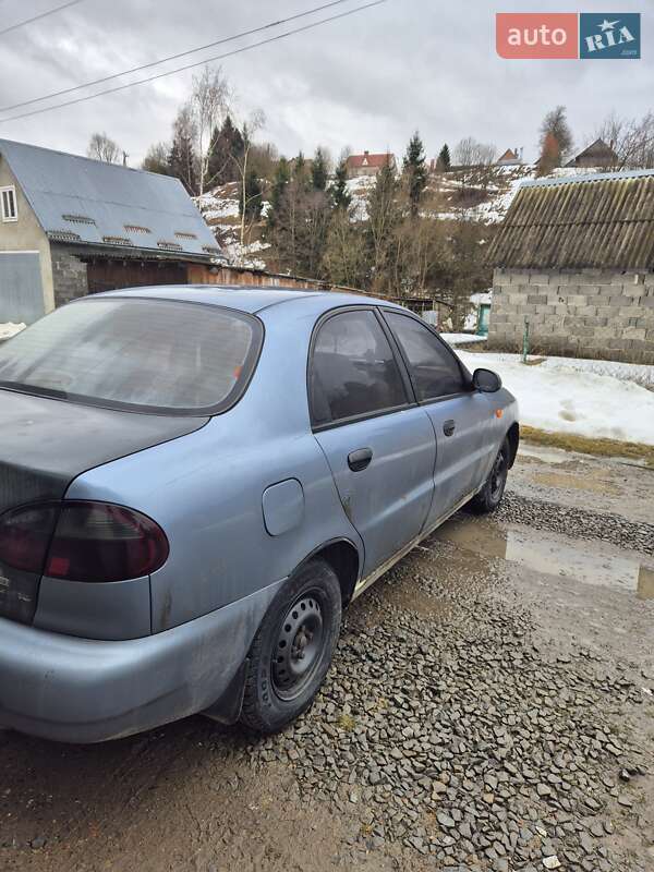 Седан Daewoo Lanos 2008 в Турці