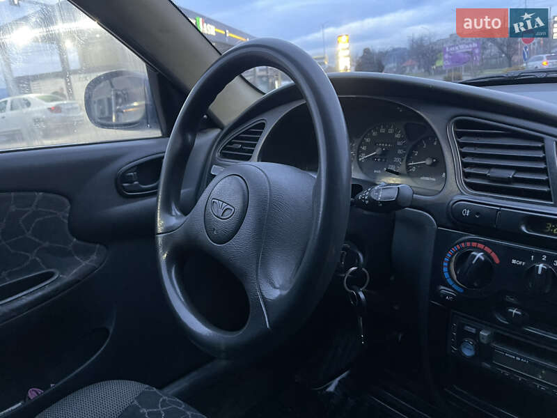 Седан Daewoo Lanos 2006 в Мукачевому
