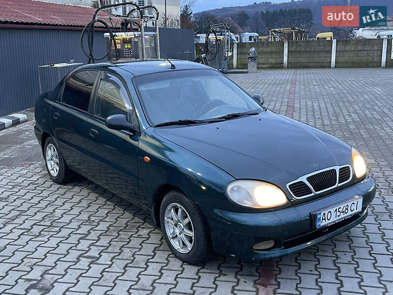 Седан Daewoo Lanos 2006 в Мукачевому
