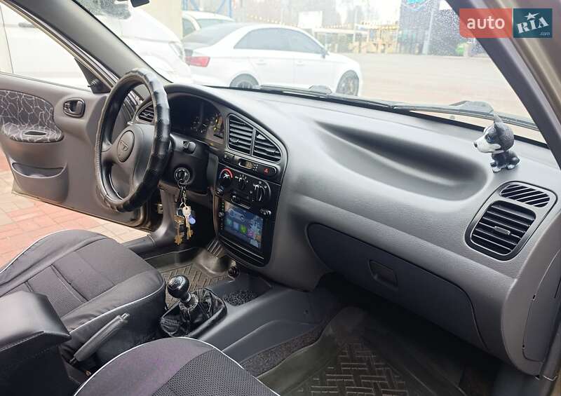 Седан Daewoo Lanos 2004 в Запоріжжі