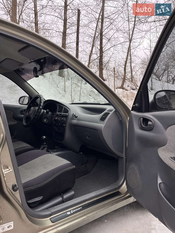 Седан Daewoo Lanos 2005 в Чернигове