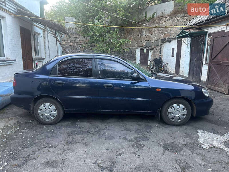 Седан Daewoo Lanos 2002 в Черкасах