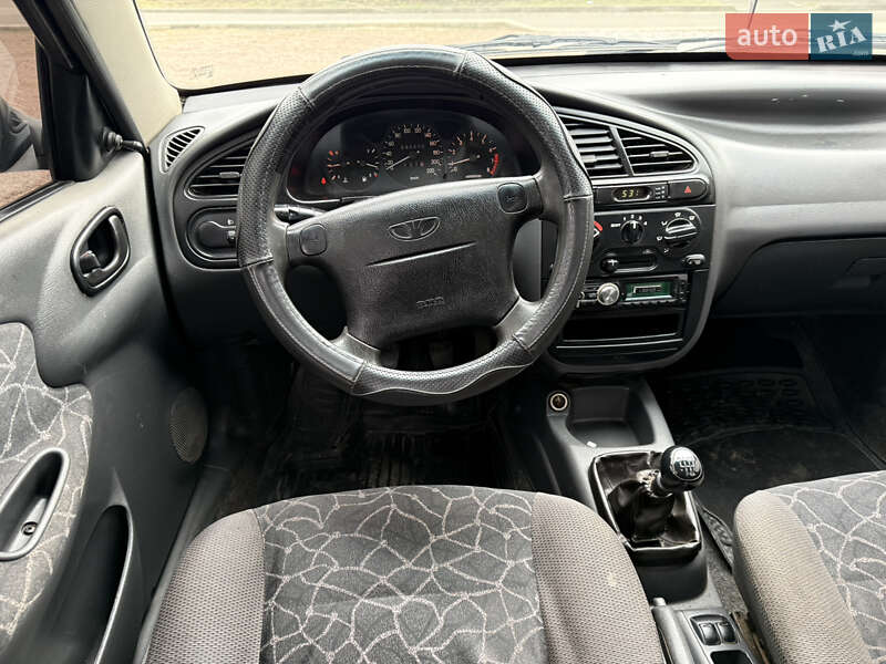 Седан Daewoo Lanos 2003 в Белгороде-Днестровском