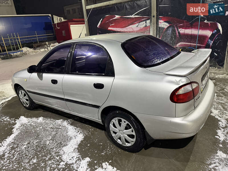 2004 Daewoo Lanos, VIN Y6DTF69YD4W205546:plate — фото 1 (autoria)