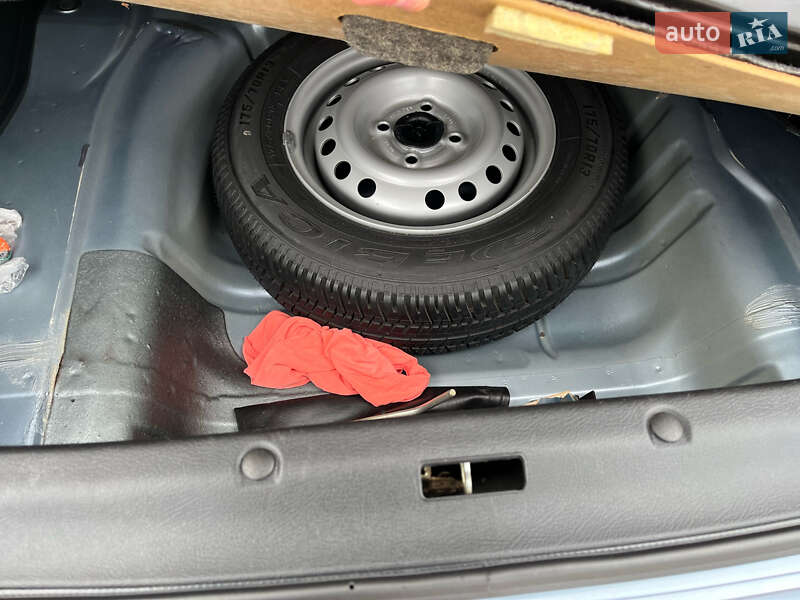 Седан Daewoo Lanos 2008 в Миргороді