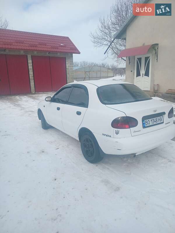 Седан Daewoo Lanos 2004 в Борщеві