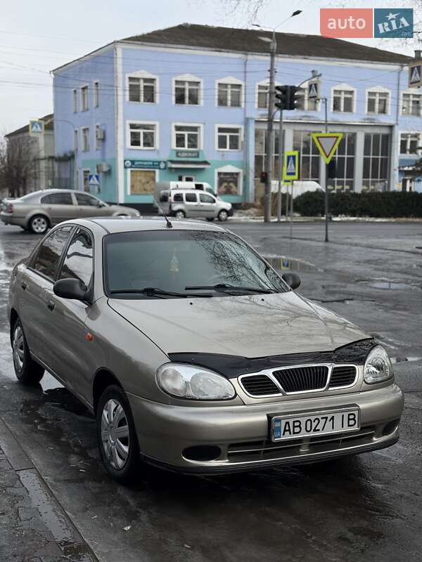 2008 Daewoo Lanos, VIN SUPTF69YD8W427530:plate — фото 1 (autoria)