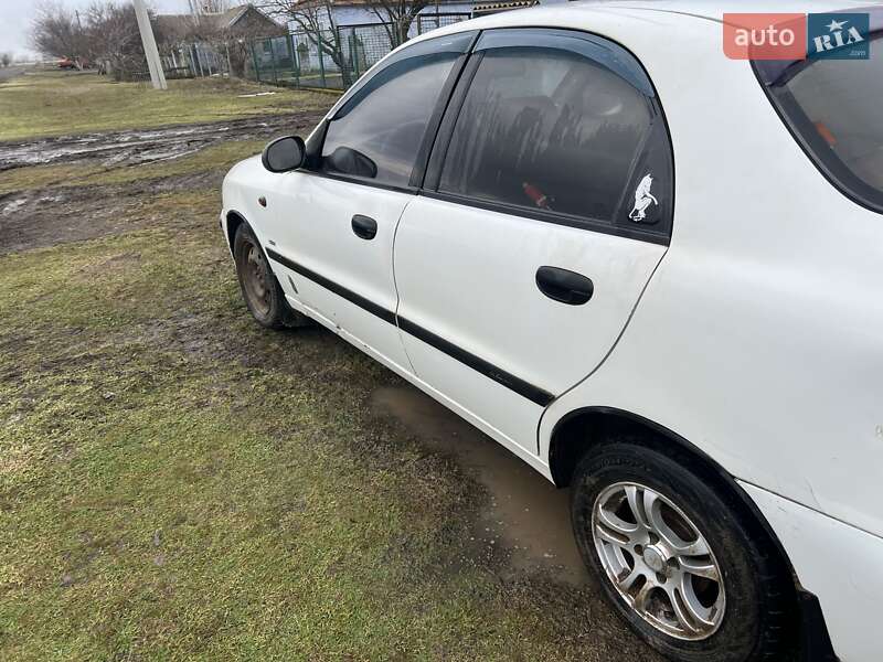 Седан Daewoo Lanos 1998 в Баштанке
