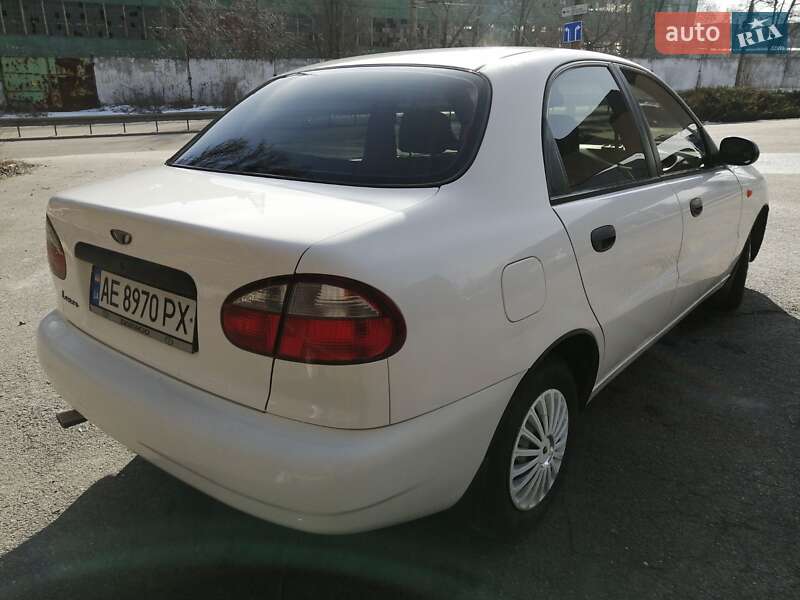 Седан Daewoo Lanos 2005 в Дніпрі