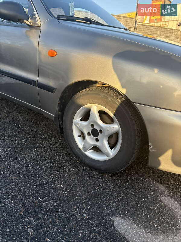 Седан Daewoo Lanos 2003 в Харькове