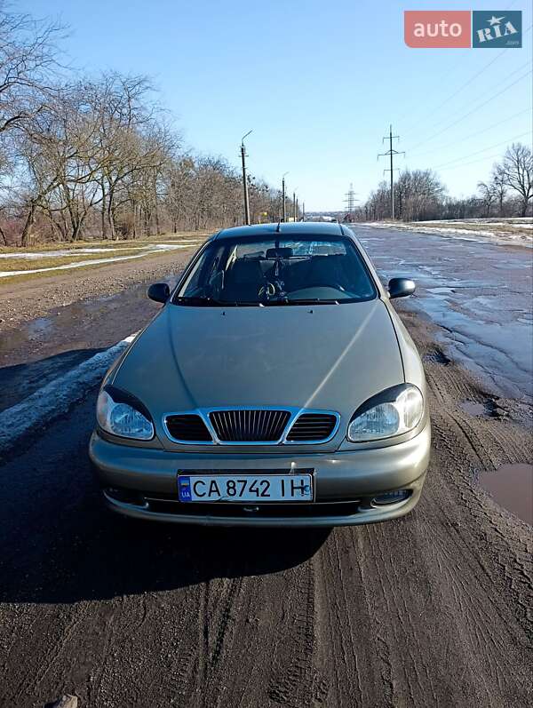 2005 Daewoo Lanos, VIN YSDTF69YDSW233847:plate — фото 1 (autoria)