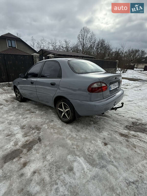 Седан Daewoo Lanos 2007 в Десне
