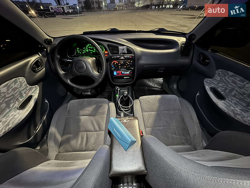 Седан Daewoo Lanos 1998 в Киеве