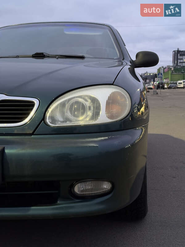 Седан Daewoo Lanos 1998 в Киеве