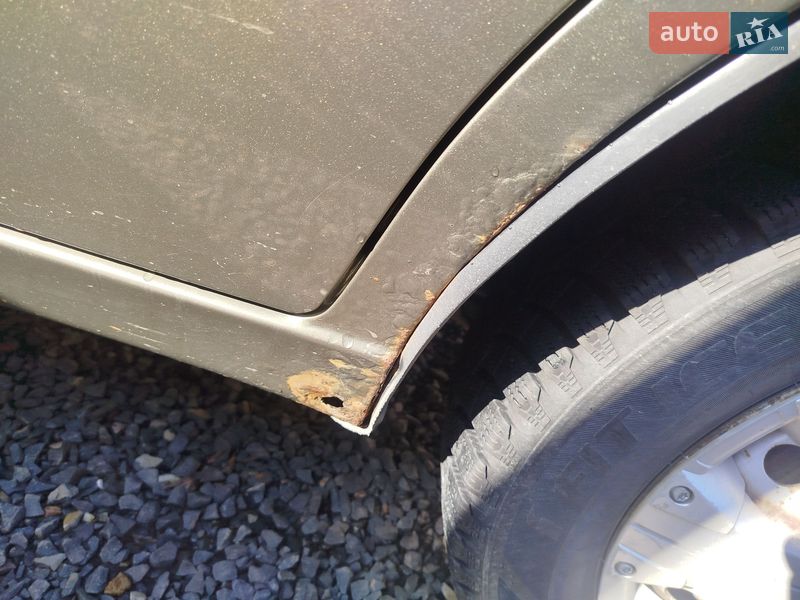 Седан Daewoo Lanos 2004 в Львове