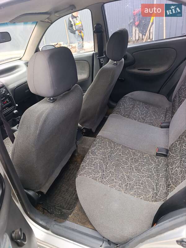 Седан Daewoo Lanos 2005 в Дублянах