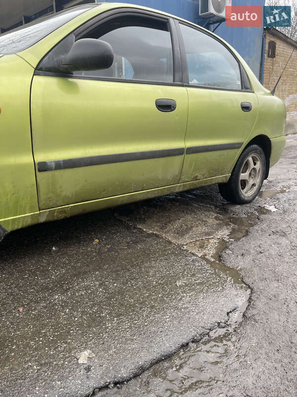 Седан Daewoo Lanos 2003 в Киеве