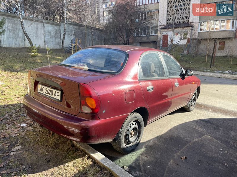 Седан Daewoo Lanos 2008 в Рівному