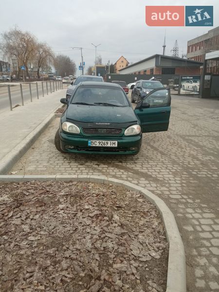 Седан Daewoo Lanos 1998 в Львові