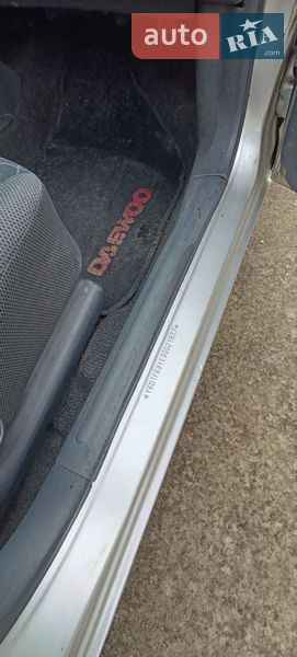 Седан Daewoo Lanos 2003 в Новоселице