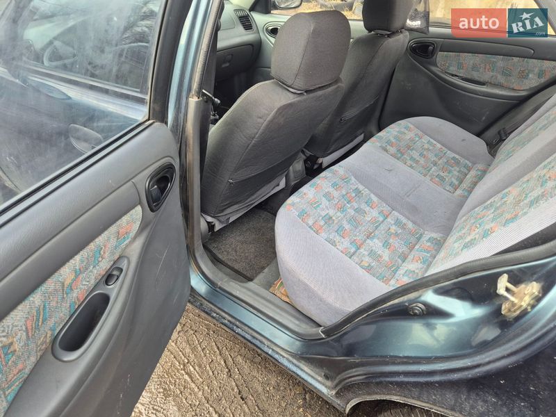 Седан Daewoo Lanos 2005 в Новомосковську