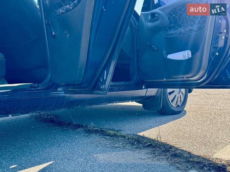 Седан Daewoo Lanos 2004 в Кременчуге